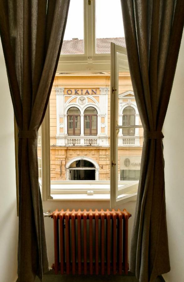 Zada Studio - Old City Center Braşov Exteriör bild
